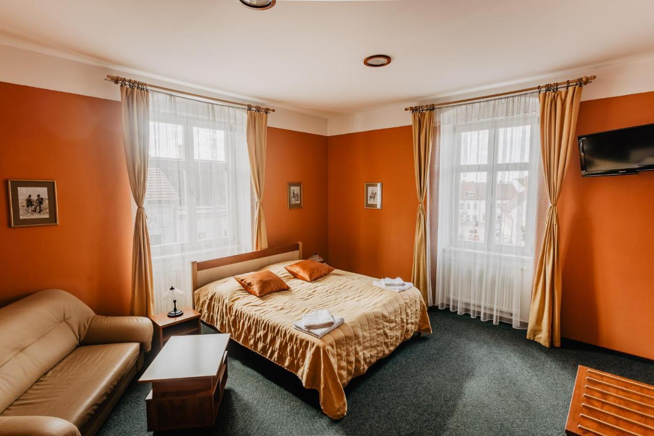 Hotel U Valdické brány Jičín Exteriér fotografie