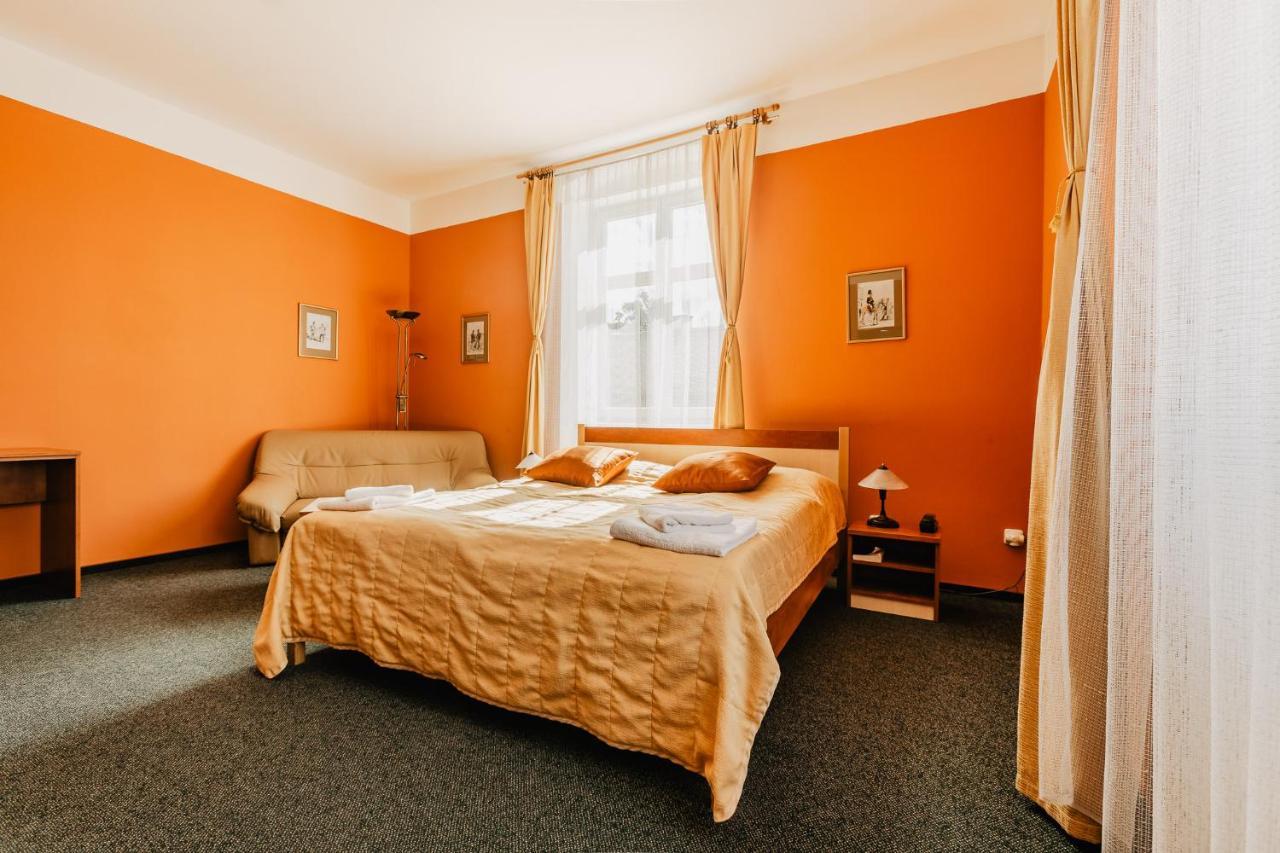 Hotel U Valdické brány Jičín Exteriér fotografie